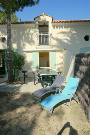 Maison forêt et piscine, les Mas de Vertmarines
